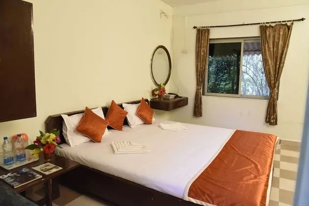 Deluxe Kır Evi (NON AC)