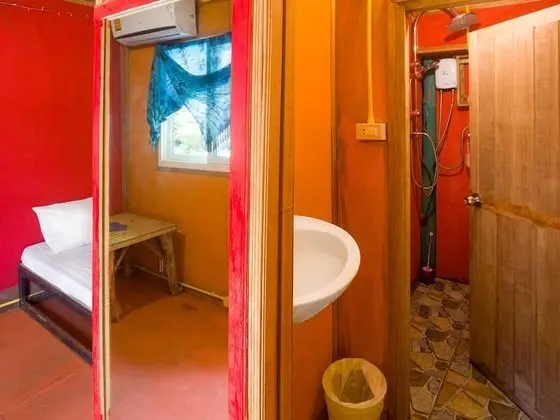 Standard Twin Room with Air-Conditioner