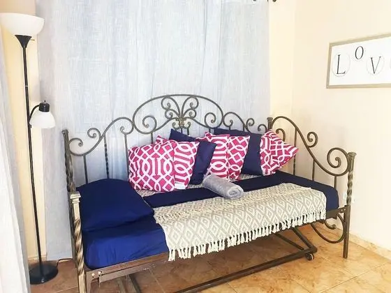 Sea Horses Apartment 11