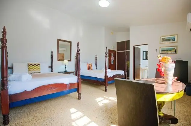 Valero Room 1