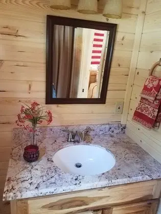 Classic Kulübe, Birden Çok Yatak, Buzdolabı ve Mikrodalga, Nehir Manzaralı