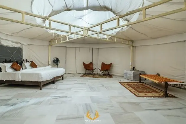 Luxury Tek Büyük Yataklı Oda