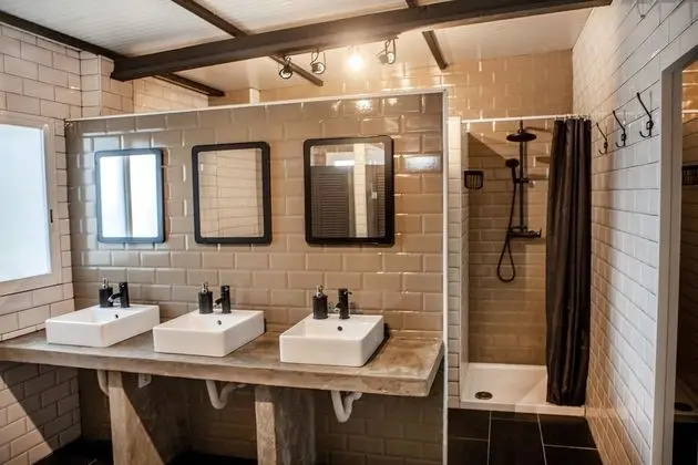 Ortak Ranzalı Oda, Karma Ranzalı Oda, Ortak Banyo (1 bed in 5 Bed Dorm)