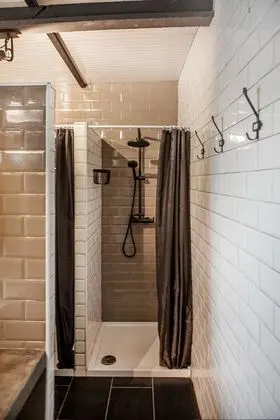 Ortak Ranzalı Oda, Karma Ranzalı Oda, Ortak Banyo (1 bed in 7 Bed Dorm)