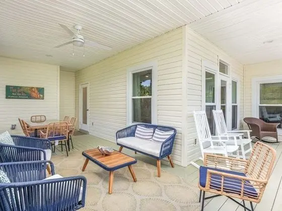 Ev, Birden Çok Yatak, Havuz Kullanımı, Havuz Manzaralı