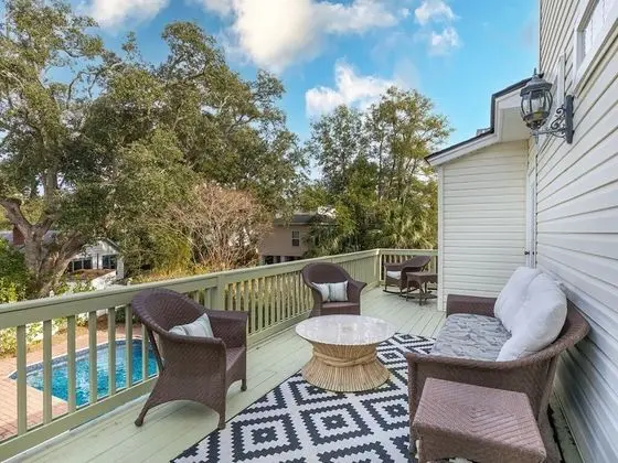 Ev, Birden Çok Yatak, Havuz Kullanımı, Havuz Manzaralı