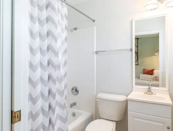 Ev, Birden Çok Yatak, Havuz Kullanımı, Havuz Manzaralı