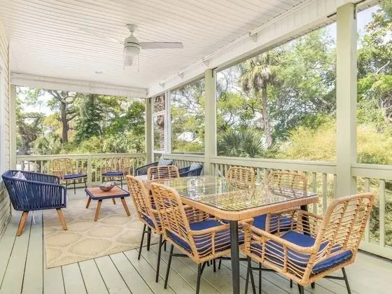 Ev, Birden Çok Yatak, Havuz Kullanımı, Havuz Manzaralı