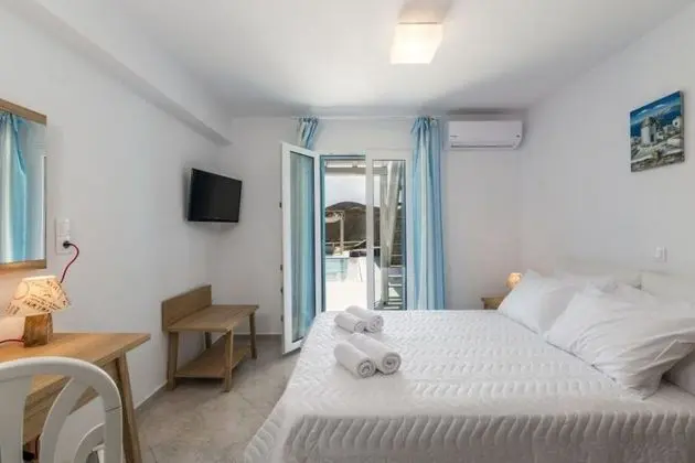 Villa, 3 Yatak Odası, Kişiye Özel Havuzlu, Deniz Manzaralı (Loukritia)