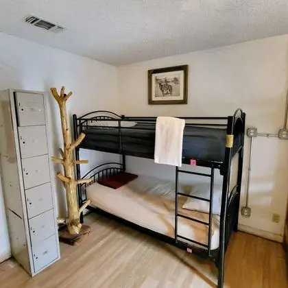 Deluxe Ortak Ranzalı Oda