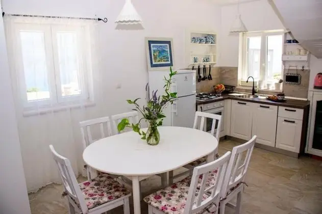 Design Apart Daire, 2 Yatak Odası, Havuz Kullanımı, Deniz Manzaralı