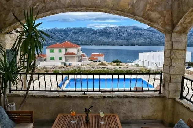 Exclusive Apart Daire, 2 Yatak Odası, Havuz Kullanımı, Deniz Manzaralı