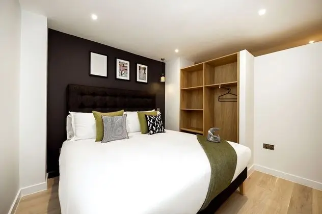 Wilde One-Bedroom Open-Plan
