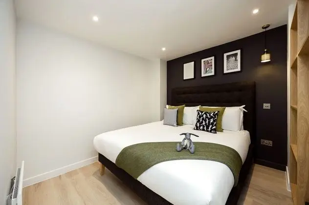 Wilde One-Bedroom Open-Plan