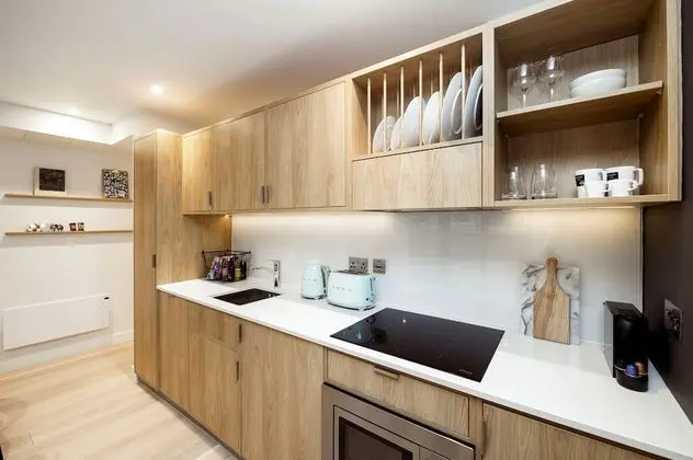 Wilde One-Bedroom Open-Plan