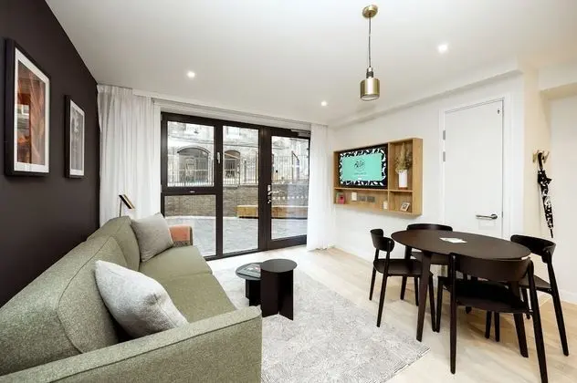 Wilde One-Bedroom Open-Plan