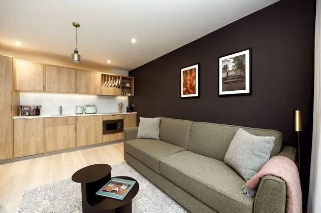 Wilde One-Bedroom Open-Plan