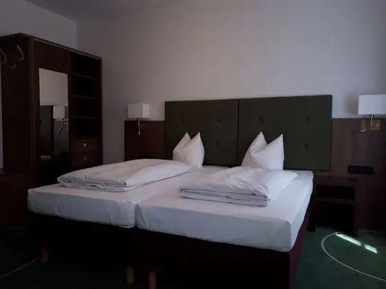 Comfort Tek Büyük Yataklı Oda