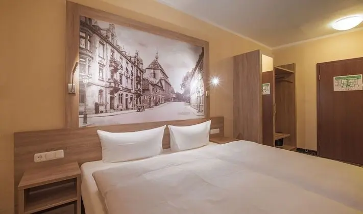 Comfort Tek Büyük Yataklı Oda