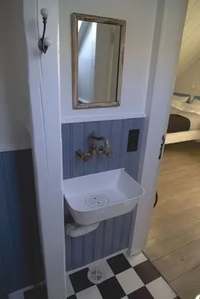 Romantic Süit, Dağ Manzaralı, Dağ Yamacı