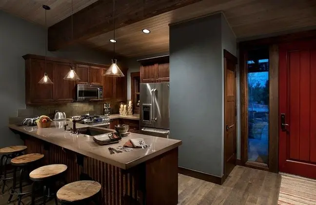 Deluxe Wilderness Suite 1