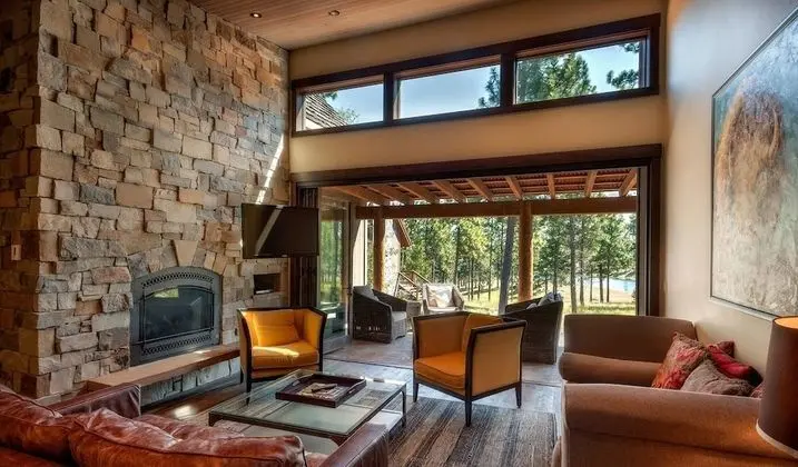 Deluxe Wilderness Suite 3
