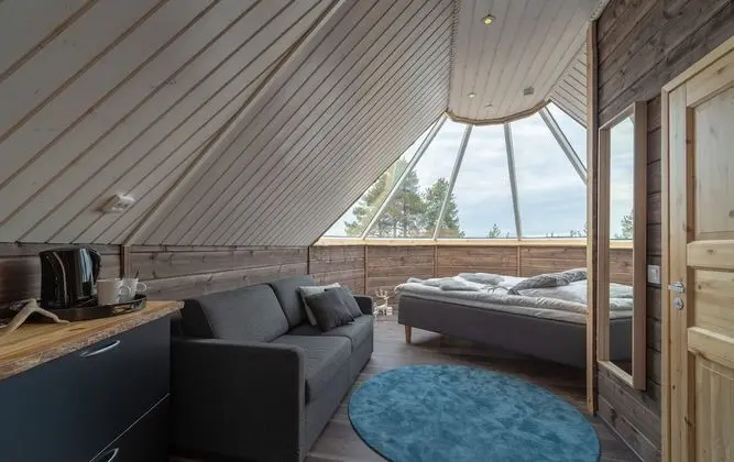 Aurora Cabin