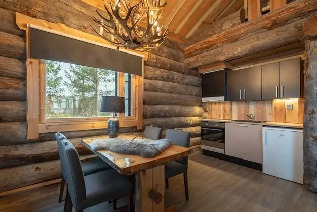 Log Cabin