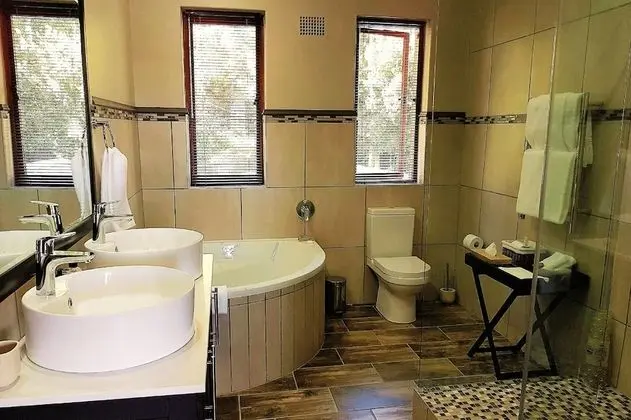 Luxury Tek Büyük veya İki Ayrı Yataklı Oda, Lagün Manzaralı