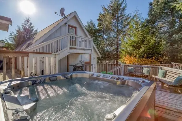 Ev, Birden Çok Yatak (Wildflower Cottage)