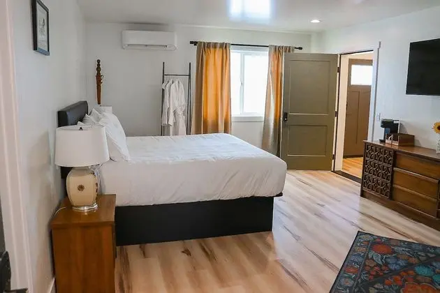 Oda, 1 En Büyük (King) Boy Yatak, Engellilere Uygun