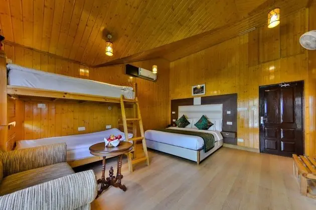 Super Deluxe Family Suite