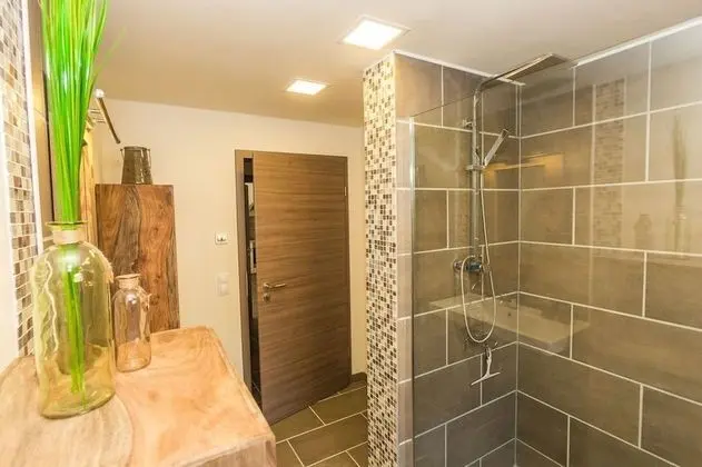 Luxury Daire (Kolonial)