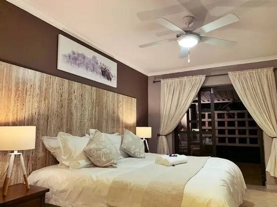 Luxury Tek Büyük Yataklı Oda