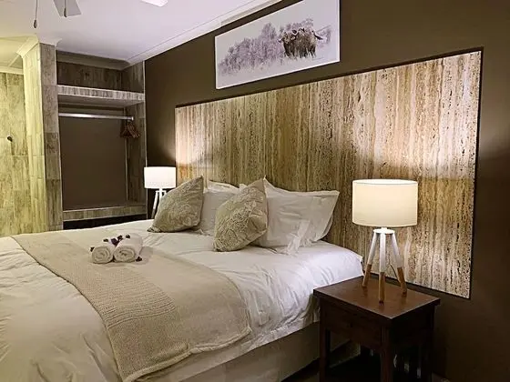 Luxury Tek Büyük Yataklı Oda