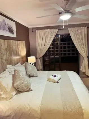 Luxury Tek Büyük Yataklı Oda