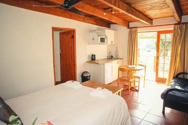 Standard Oda, 1 Çift Kişilik Yatak ve Çekyat, Vadi Manzaralı (room with double bed with sleeper)