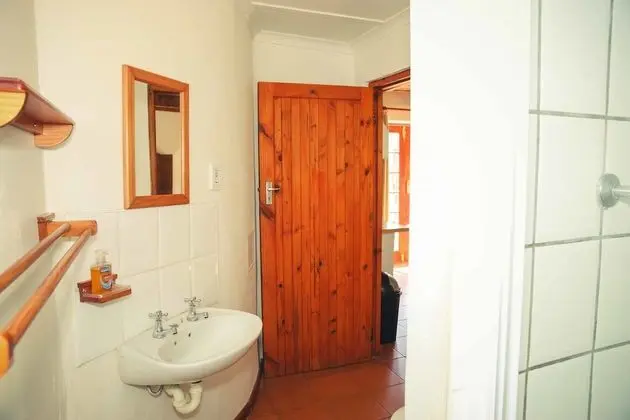 Standard Oda, 1 Çift Kişilik Yatak ve Çekyat, Vadi Manzaralı (room with double bed with sleeper)