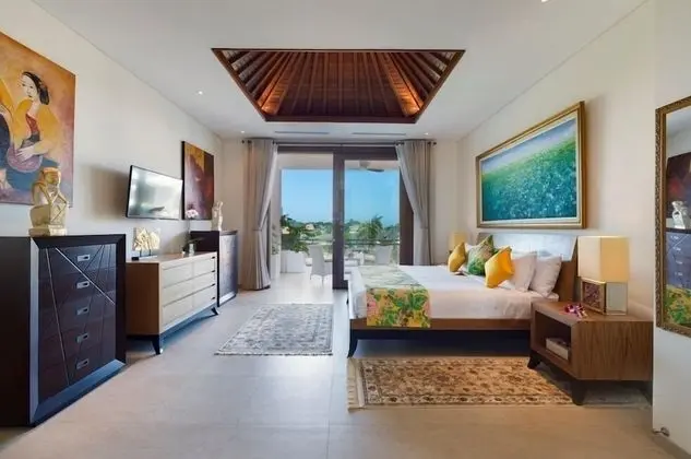 Deluxe Villa, 5 Yatak Odası, Sigara İçilmez, Havuz Manzaralı
