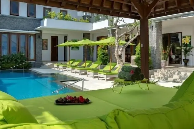 Deluxe Villa, 5 Yatak Odası, Sigara İçilmez, Havuz Manzaralı