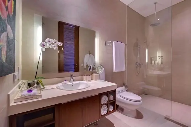 Deluxe Villa, 5 Yatak Odası, Sigara İçilmez, Havuz Manzaralı