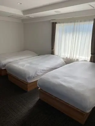 Üç Kişilik Oda