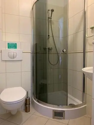 Üç Kişilik Oda