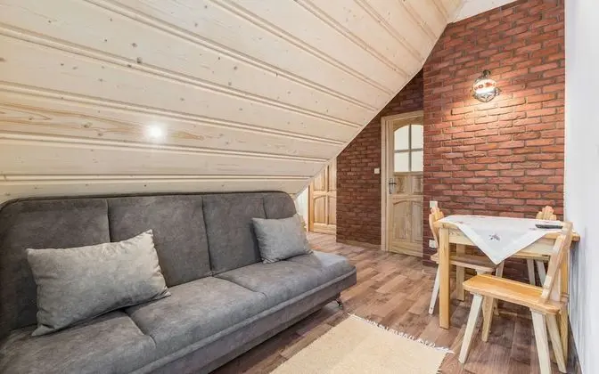 Tek Büyük Yataklı Oda, 1 Çift Kişilik Yatak ve Çekyat (Attic)