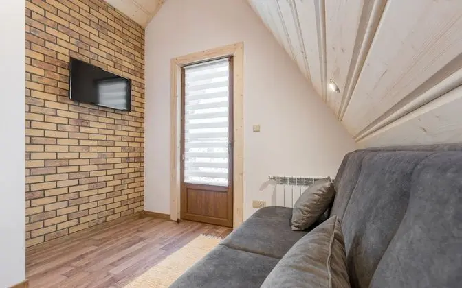 Tek Büyük Yataklı Oda, 1 Çift Kişilik Yatak ve Çekyat (Attic)