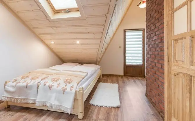 Tek Büyük Yataklı Oda (Attic)