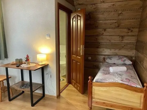 Dört Kişilik Oda (2)