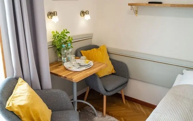 Tek Büyük veya İki Ayrı Yataklı Oda, Balkon