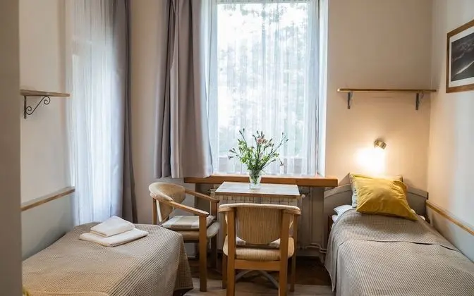 Tek Büyük veya İki Ayrı Yataklı Oda, Balkon