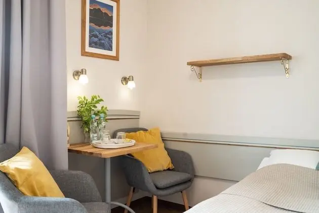 Tek Büyük veya İki Ayrı Yataklı Oda, Balkon